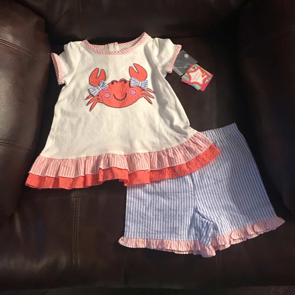 Seersucker crab outfit (runs big) NWT